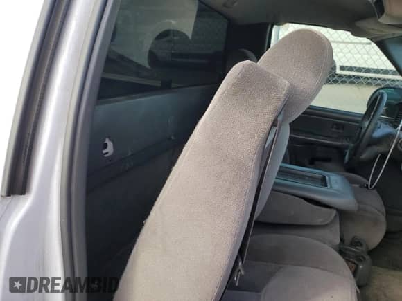 2005 GMC Sierra 1500 Work Truck with VIN 1GTEC14V45Z226490, listed as a Copart auction lot 45606305 with 205,203 mi miles and Salvage title. Bid and sale history available at DreamBid. Image 10.