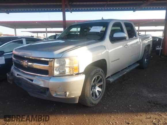 2011 Chevrolet Silverado 1500 LTZ with VIN 3GCPCTE01BG384112, listed as a IAAI auction lot 43085132 with 200,374 mi miles and . Bid and sale history available at DreamBid. Image 2.