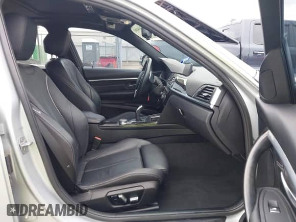 2018 BMW 3 Series 330i with VIN WBA8B9C55JK676701, listed as a IAAI auction lot 42444081 with 77,063 mi miles and . Bid and sale history available at DreamBid. Image 5.