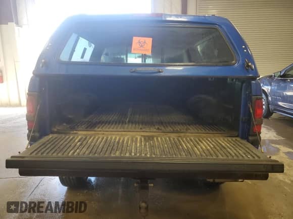 1996 Dodge 1500 with VIN 1B7HF16Z8TJ180744, listed as a Copart auction lot 44231685 with Not provided miles and Non repairable. Bid and sale history available at DreamBid. Image 6.