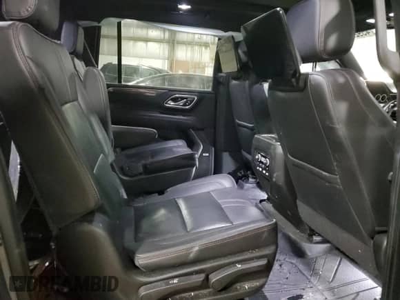 2021 Chevrolet Suburban RST с VIN 1GNSKEKDXMR178930, выставлен на аукционе Copart как лот 45925875 с пробегом 110 634 миль миль и Списание • Salvage title. История ставок и продаж доступна на DreamBid. Изображение 10.
