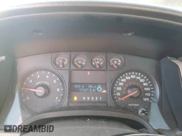 2010 Ford F-150 XL with VIN 1FTMF1CW0AKE69326, listed as a Copart auction lot 82558075 with 127,427 mi miles and Clean title. Bid and sale history available at DreamBid. Image 9.