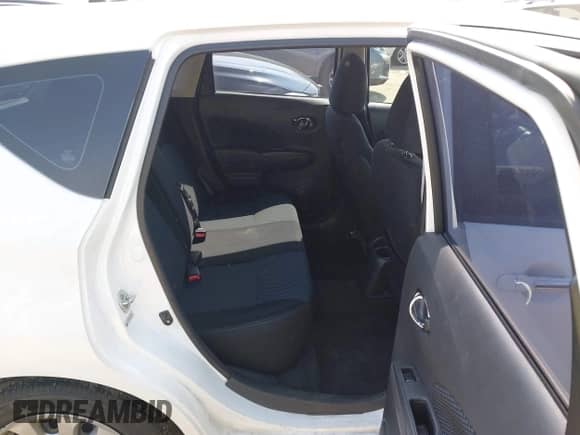 2015 Nissan Note SV z VIN 3N1CE2CP9FL397340, wystawiony jako IAAI lot #42982235 z przebiegiem 156 556 mil mil oraz . Historia ofert i sprzedaży dostępna na DreamBid. Obrazek 8.