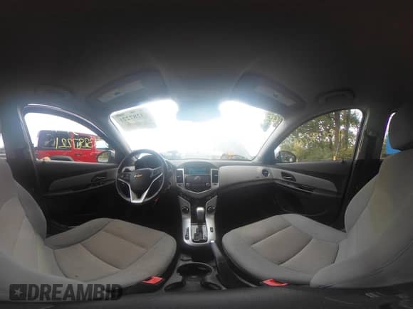 2012 Chevrolet Cruze 1LT с VIN 1G1PF5SC8C7374166, выставлен на аукционе IAAI как лот 43287221 с пробегом 62 087 миль миль и . История ставок и продаж доступна на DreamBid. Изображение 19.