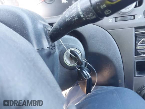 2004 Hyundai Elantra GT z VIN KMHDN56D44U109470, wystawiony jako IAAI lot #42287067 z przebiegiem 228 012 mil mil oraz . Historia ofert i sprzedaży dostępna na DreamBid. Obrazek 11.