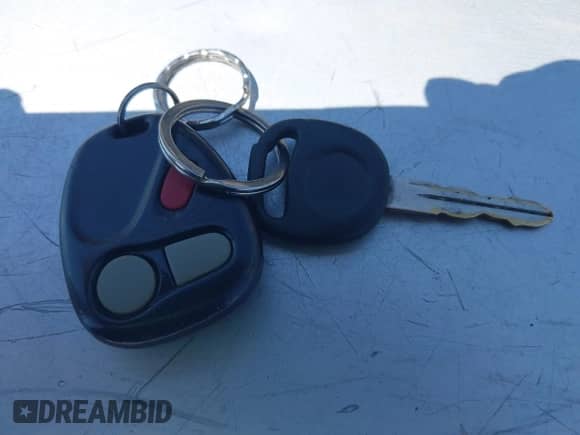 2002 Cadillac Escalade with VIN 1GYEK63N12R116021, listed as a IAAI auction lot 42570605 with 205,922 mi miles and . Bid and sale history available at DreamBid. Image 11.