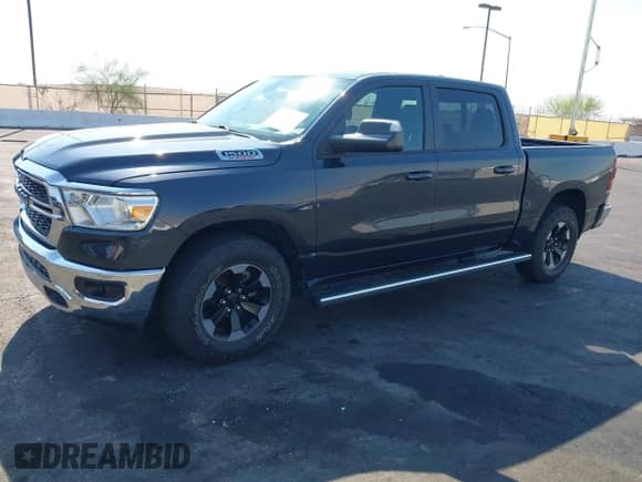 2021 Ram 1500 Big Horn z VIN 1C6RREFM9MN712074, wystawiony jako IAAI lot #42960665 z przebiegiem 44 477 mil mil oraz . Historia ofert i sprzedaży dostępna na DreamBid. Obrazek 17.