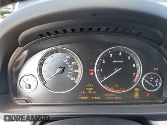 2011 BMW 5 Series 535i с VIN WBAFR7C52BC267428, выставлен на аукционе Copart как лот 71865065 с пробегом 138 982 миль миль и Списание • Salvage title. История ставок и продаж доступна на DreamBid. Изображение 9.