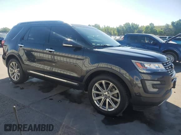 2017 Ford Explorer Limited z VIN 1FM5K8F84HGE26512, wystawiony jako Copart lot #61499195 z przebiegiem 101 042 mil mil oraz Czysty tytuł • Clean title. Historia ofert i sprzedaży dostępna na DreamBid. Obrazek 4.