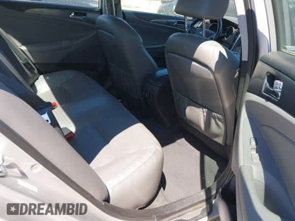 2013 Hyundai Sonata Limited with VIN KMHEC4A44DA098693, listed as a IAAI auction lot 43024660 with 132,274 mi miles and . Bid and sale history available at DreamBid. Image 8.