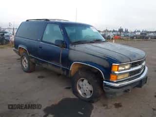 1994 Chevrolet Blazer с VIN 1GNEK18K5RJ300899, выставлен на аукционе IAAI как лот 43484447 с пробегом 318 795 миль миль и . История ставок и продаж доступна на DreamBid. Изображение 1.