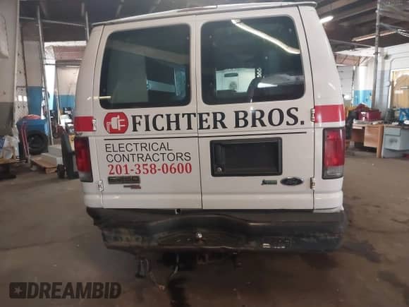 2012 Ford Econoline Cargo Recreational с VIN 1FTNE2EW7CDA31016, выставлен на аукционе IAAI как лот 43289909 с пробегом 179 092 миль миль и . История ставок и продаж доступна на DreamBid. Изображение 17.