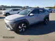 2024 Hyundai Kona Limited z VIN KM8HE3A37RU083166, wystawiony jako Copart lot #76567914 z przebiegiem 10 775 mil mil oraz Szkoda całkowita • Salvage title. Historia ofert i sprzedaży dostępna na DreamBid. Obrazek 1.