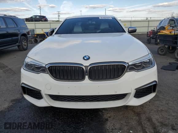 2018 BMW 5 Series M550i xDrive with VIN WBAJB9C52JB285992, listed as a Copart auction lot 81937825 with Not provided miles and Salvage title. Bid and sale history available at DreamBid. Image 5.