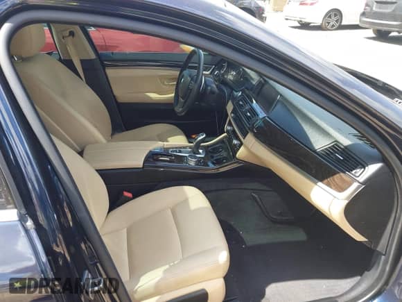 2016 BMW 5 Series 535i xDrive с VIN WBA5B3C5XGG256878, выставлен на аукционе IAAI как лот 42804336 с пробегом 85 439 миль миль и . История ставок и продаж доступна на DreamBid. Изображение 5.