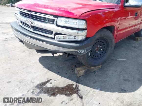 2000 Chevrolet Silverado 1500 LS with VIN 2GCEK19T4Y1258962, listed as a IAAI auction lot 43098411 with Not provided miles and . Bid and sale history available at DreamBid. Image 6.