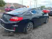 2015 Honda Accord EX-L z VIN 1HGCT2B81FA009300, wystawiony jako IAAI lot #43136374 z przebiegiem 94 749 mil mil oraz . Historia ofert i sprzedaży dostępna na DreamBid. Obrazek 4.