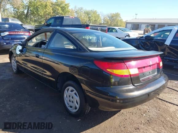 1997 Saturn SC с VIN 1G8ZE1283VZ163658, выставлен на аукционе IAAI как лот 40494467 с пробегом 111 701 миль миль и . История ставок и продаж доступна на DreamBid. Изображение 3.