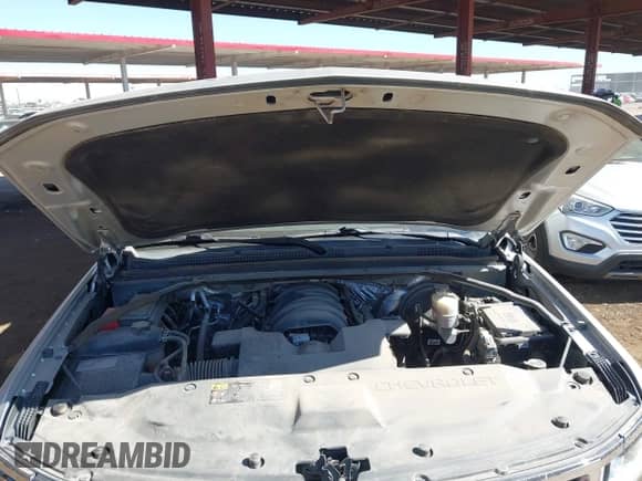 2016 Chevrolet Suburban LT z VIN 1GNSCHKC1GR471688, wystawiony jako IAAI lot #43326278 z przebiegiem 110 250 mil mil oraz . Historia ofert i sprzedaży dostępna na DreamBid. Obrazek 10.