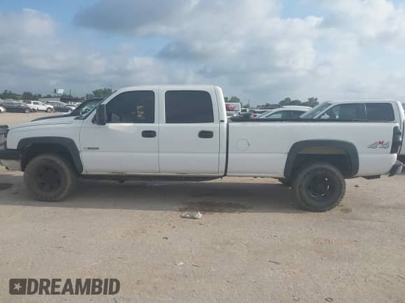 2004 Chevrolet Silverado 3500 с VIN 1GCHK33UX4F176473, выставлен на аукционе IAAI как лот 42339447 с пробегом 206 703 миль миль и . История ставок и продаж доступна на DreamBid. Изображение 14.