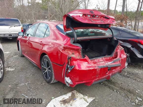 2019 Toyota Camry LE с VIN 4T1B11HK7KU278838, выставлен на аукционе IAAI как лот 41222519 с пробегом 49 582 миль миль и . История ставок и продаж доступна на DreamBid. Изображение 3.