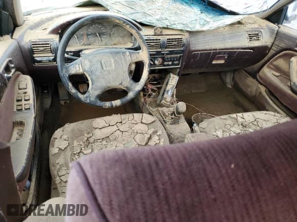 1993 Honda Accord LX с VIN 1HGCB7551PA000969, выставлен на аукционе Copart как лот 78876294 с пробегом 281 594 миль миль и Списание • Salvage title. История ставок и продаж доступна на DreamBid. Изображение 8.