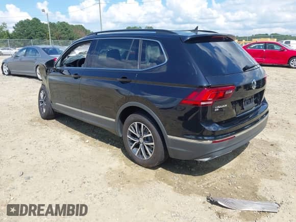 2020 Volkswagen Tiguan SE с VIN 3VV2B7AX1LM087059, выставлен на аукционе IAAI как лот 42766763 с пробегом Не указан миль и . История ставок и продаж доступна на DreamBid. Изображение 3.