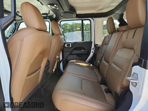 2022 Jeep Wrangler Unlimited Sahara with VIN 1C4JJXP65NW276425, listed as a Copart auction lot 70727595 with 29,165 mi miles and Salvage title. Bid and sale history available at DreamBid. Image 10.