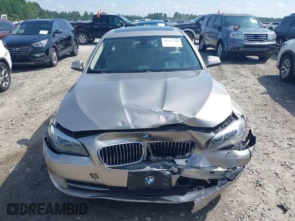 2013 BMW 5 Series 535i xDrive с VIN WBAFU7C51DDU74954, выставлен на аукционе IAAI как лот 42717248 с пробегом 172 827 миль миль и . История ставок и продаж доступна на DreamBid. Изображение 12.