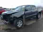 2015 Toyota Tacoma PreRunner z VIN 3TMJU4GN0FM185366, wystawiony jako IAAI lot #43316251 z przebiegiem 77 520 mil mil oraz . Historia ofert i sprzedaży dostępna na DreamBid. Obrazek 17.