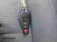 2015 Ram 1500 Express z VIN 1C6RR7KTXFS616399, wystawiony jako IAAI lot #43298636 z przebiegiem 35 406 mil mil oraz . Historia ofert i sprzedaży dostępna na DreamBid. Obrazek 11.