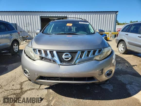 2010 Nissan Murano SL z VIN JN8AZ1MU9AW017847, wystawiony jako Copart lot #86538665 z przebiegiem 146 921 mil mil oraz Szkoda całkowita • Salvage title. Historia ofert i sprzedaży dostępna na DreamBid. Obrazek 5.