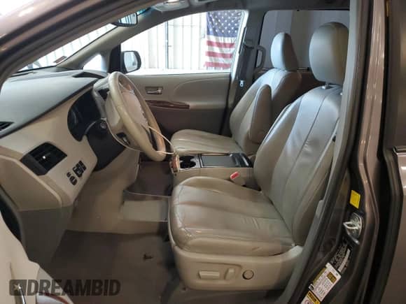 2011 Toyota Sienna XLE AAS with VIN 5TDYK3DC4BS067297, listed as a Copart auction lot 80868725 with 180,608 mi miles and Non repairable. Bid and sale history available at DreamBid. Image 7.