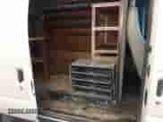 2004 Ford Econoline Cargo z VIN 1FTSE34L44HA97405, wystawiony jako IAAI lot #43077329 z przebiegiem 250 696 mil mil oraz . Historia ofert i sprzedaży dostępna na DreamBid. Obrazek 8.