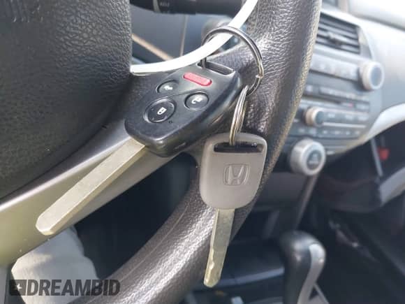 2010 Honda Accord EX с VIN 5KBCP3F72AB003825, выставлен на аукционе IAAI как лот 40726431 с пробегом 172 626 миль миль и . История ставок и продаж доступна на DreamBid. Изображение 11.