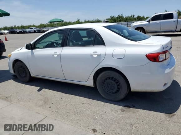 2011 Toyota Corolla S z VIN 2T1BU4EE1BC604514, wystawiony jako Copart lot #57570545 z przebiegiem 180 795 mil mil oraz Szkoda całkowita • Salvage title. Historia ofert i sprzedaży dostępna na DreamBid. Obrazek 2.