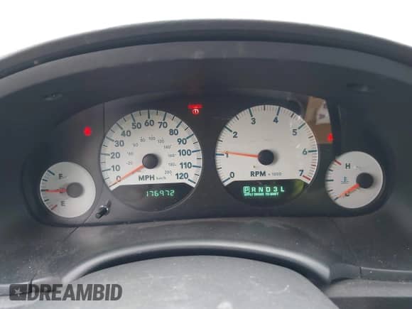 2006 Dodge Grand Caravan SE z VIN 1D4GP24R86B685900, wystawiony jako IAAI lot #43095505 z przebiegiem 176 972 mil mil oraz . Historia ofert i sprzedaży dostępna na DreamBid. Obrazek 7.