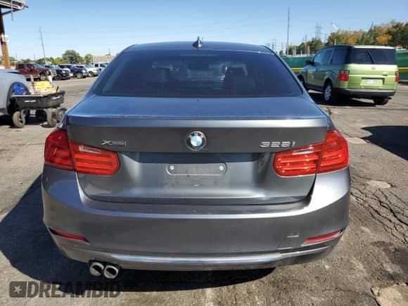 2013 BMW 3 Series 328i xDrive with VIN WBA3B3C57DF540588, listed as a Copart auction lot 85345655 with 111,033 mi miles and Clean title. Bid and sale history available at DreamBid. Image 6.