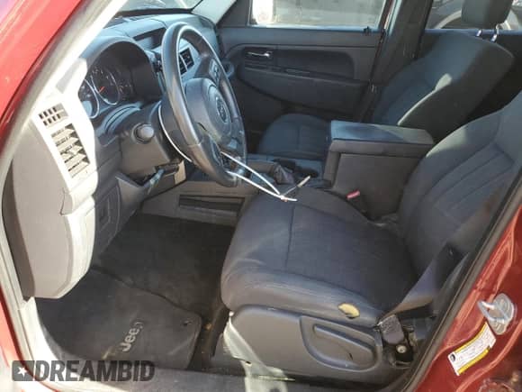 2011 Jeep Liberty Sport with VIN 1J4PN2GK5BW513628, listed as a Copart auction lot 81664015 with 211,502 mi miles and Salvage title. Bid and sale history available at DreamBid. Image 7.