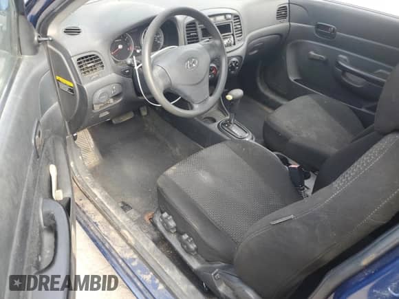 2007 Hyundai Accent GS с VIN KMHCM36C67U002872, выставлен на аукционе Copart как лот 67707265 с пробегом 114 995 миль миль и Списание • Salvage title. История ставок и продаж доступна на DreamBid. Изображение 8.