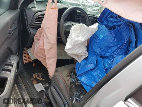 2019 Hyundai Elantra Sport с VIN KMHD04LB7KU813719, выставлен на аукционе Copart как лот 82560135 с пробегом Не указан миль и Чистый • Clean title. История ставок и продаж доступна на DreamBid. Изображение 8.