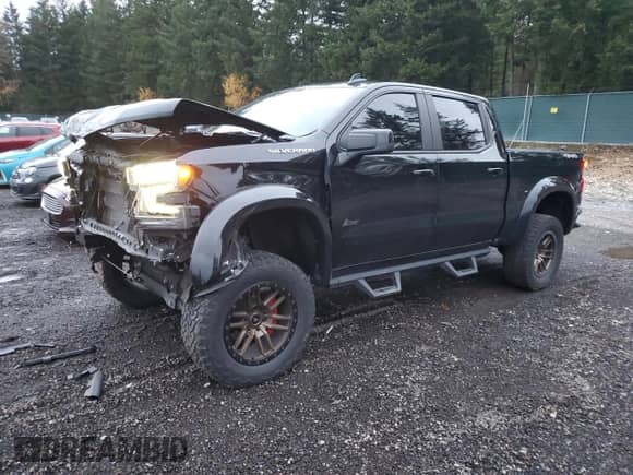 2021 Chevrolet Silverado 1500 RST с VIN 3GCUYEELXMG173469, выставлен на аукционе Copart как лот 80919074 с пробегом 35 297 миль миль и Списание • Salvage title. История ставок и продаж доступна на DreamBid. Изображение 1.