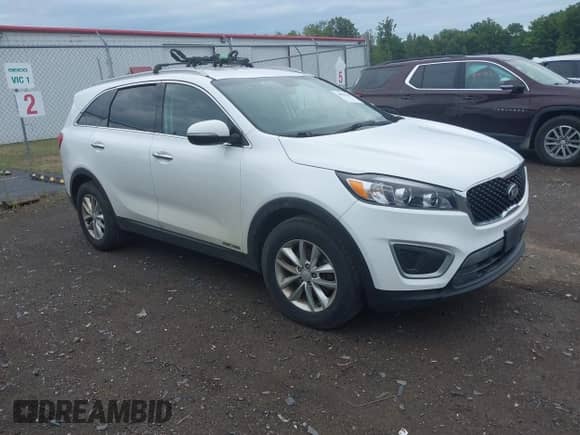 2018 Kia Sorento LX z VIN 5XYPGDA56JG367590, wystawiony jako IAAI lot #42981440 z przebiegiem 140 964 mil mil oraz . Historia ofert i sprzedaży dostępna na DreamBid. Obrazek 1.
