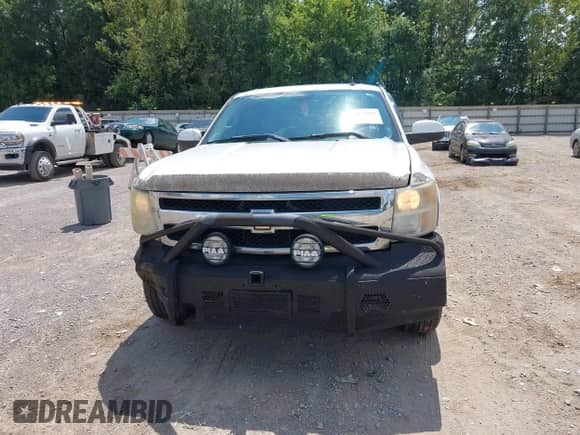 2008 Chevrolet Silverado 1500 LTZ with VIN 3GCEK13308G135238, listed as a IAAI auction lot 43026975 with 207,592 mi miles and . Bid and sale history available at DreamBid. Image 11.