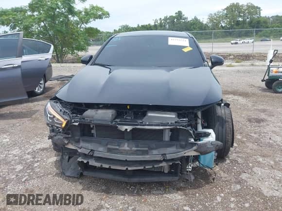 2020 Mercedes-Benz CLA 250 z VIN WDD5J4GB0LN040433, wystawiony jako IAAI lot #42792524 z przebiegiem 62 419 mil mil oraz . Historia ofert i sprzedaży dostępna na DreamBid. Obrazek 12.