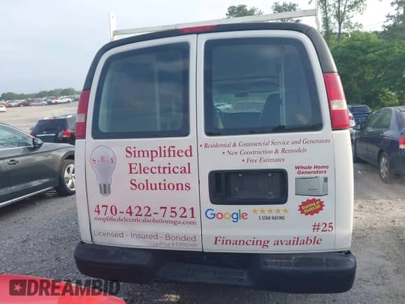 2003 Chevrolet Express Cargo с VIN 1GCFG15XX31100901, выставлен на аукционе IAAI как лот 42280261 с пробегом 253 703 миль миль и . История ставок и продаж доступна на DreamBid. Изображение 16.