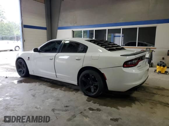 2016 Dodge Charger R/T with VIN 2C3CDXCT7GH285368, listed as a Copart auction lot 81196995 with 126,072 mi miles and Salvage title. Bid and sale history available at DreamBid. Image 2.