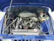 1990 Jeep Wrangler z VIN 2J4FY39T8LJ519849, wystawiony jako Copart lot #50917265 z przebiegiem 153 966 mil mil oraz Czysty tytuł • Clean title. Historia ofert i sprzedaży dostępna na DreamBid. Obrazek 12.