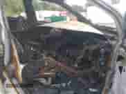 2019 Chevrolet Trax LT z VIN KL7CJPSB5KB764366, wystawiony jako IAAI lot #43307735 z przebiegiem Nie podano mil oraz . Historia ofert i sprzedaży dostępna na DreamBid. Obrazek 5.