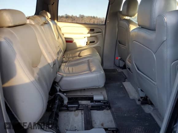 2006 Chevrolet Suburban LT z VIN 1GNFK16Z36J107554, wystawiony jako Copart lot #41739425 z przebiegiem Nie podano mil oraz Szkoda całkowita • Salvage title. Historia ofert i sprzedaży dostępna na DreamBid. Obrazek 11.